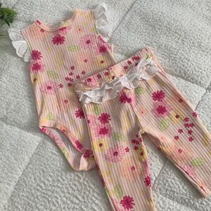Little Me Pink Floral Set EUC Bodysuit & Leggings EUC 6M